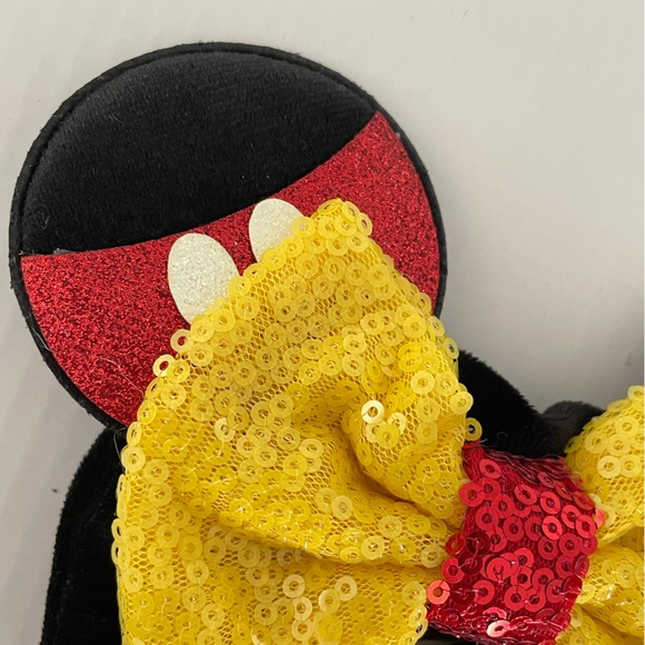 Mickey Mouse Scrunchie - Picture 2 of 6